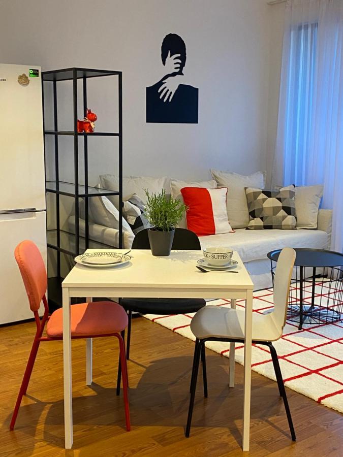 Cozy Red Bulldog Place In Apart-Complex/Pool Варна Екстер'єр фото