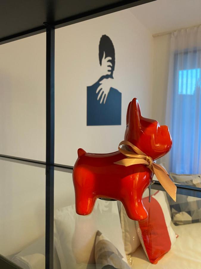 Cozy Red Bulldog Place In Apart-Complex/Pool Варна Екстер'єр фото